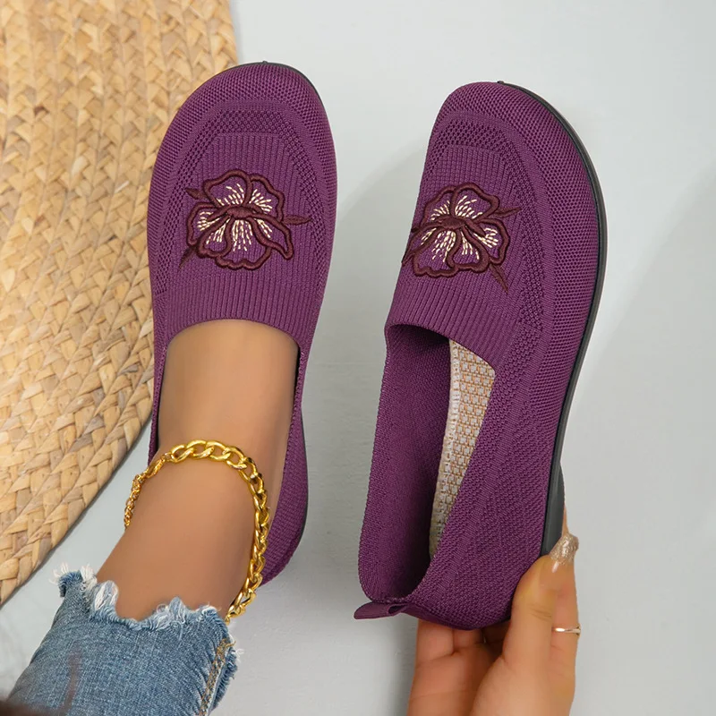 Damen-Strick-Slipper mit Blumenstickerei, flache Schuhe, atmungsaktives Mesh-Material, weiche Sohle, ideal für ältere Damen, Mütter, zum täglichen Gehen. – Detail 13