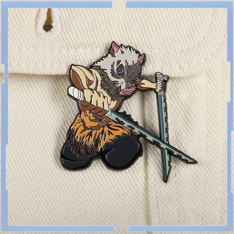 Broche périphérique Demon Slayer Hashibira Inosuke, nouvelle figurine périphérique de dessin animé créative, décoration d'animation, cadeau, livraison rapide