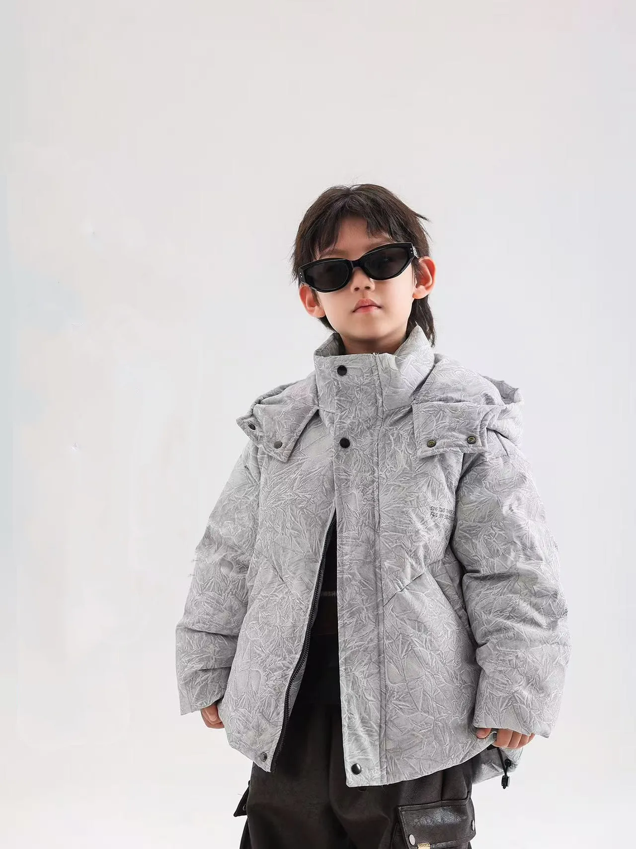 

Baby White Duck Down Warm Winter Boys Ski Suit Winter Children's 2025 New Korean Version Of The Children's Down Jacket Tide