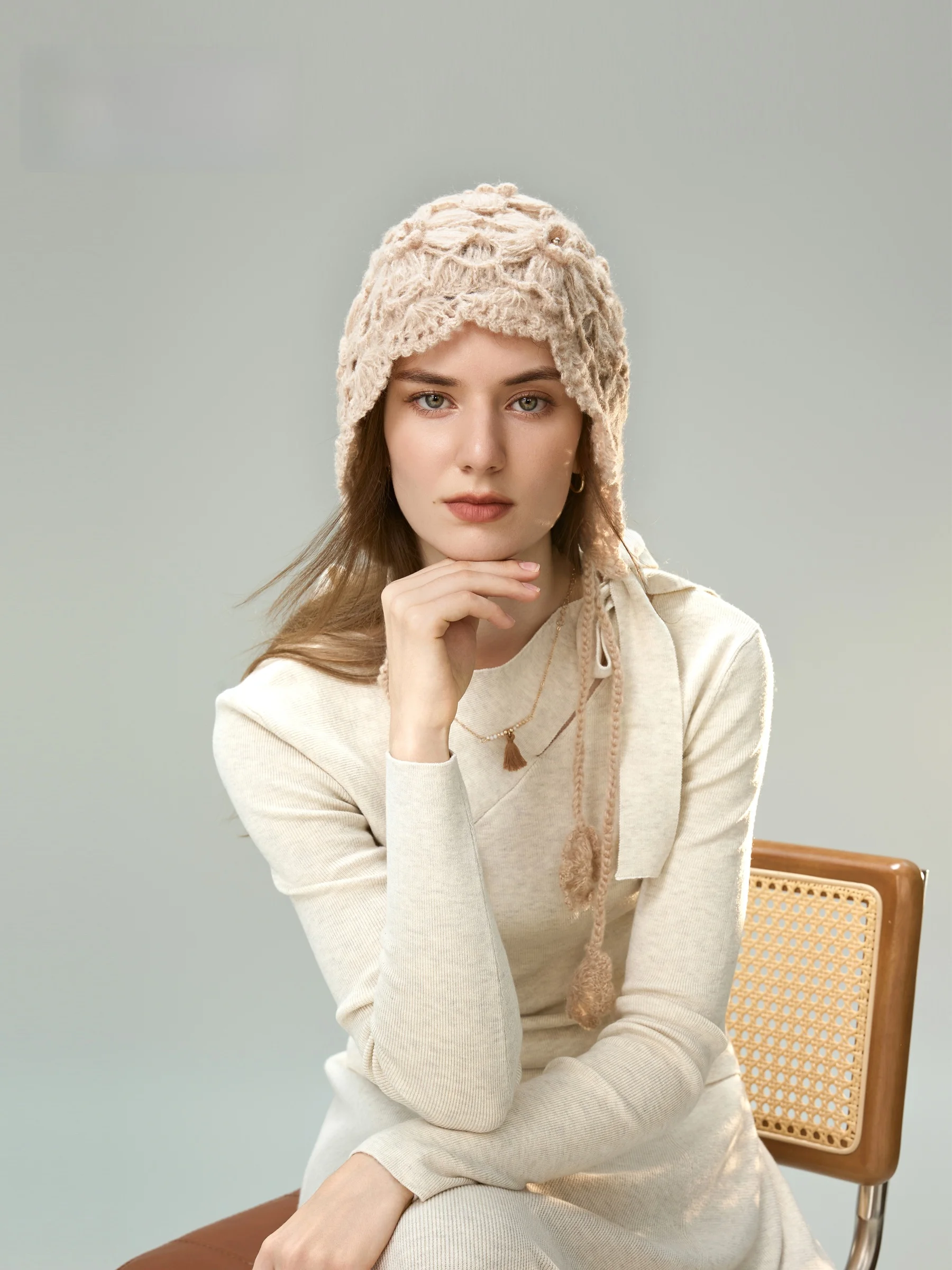 elle-二重層手編みフラワーキャップ薄型ニットウール帽子女性用ファッショナブルなオールマッチ秋冬帽子