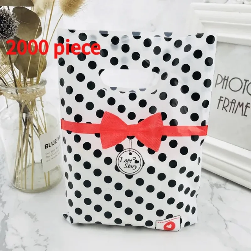 20 00piece.Custom.Custom size printed design ldpe plastic die cut fashion shopping plastic bag clothing with soft