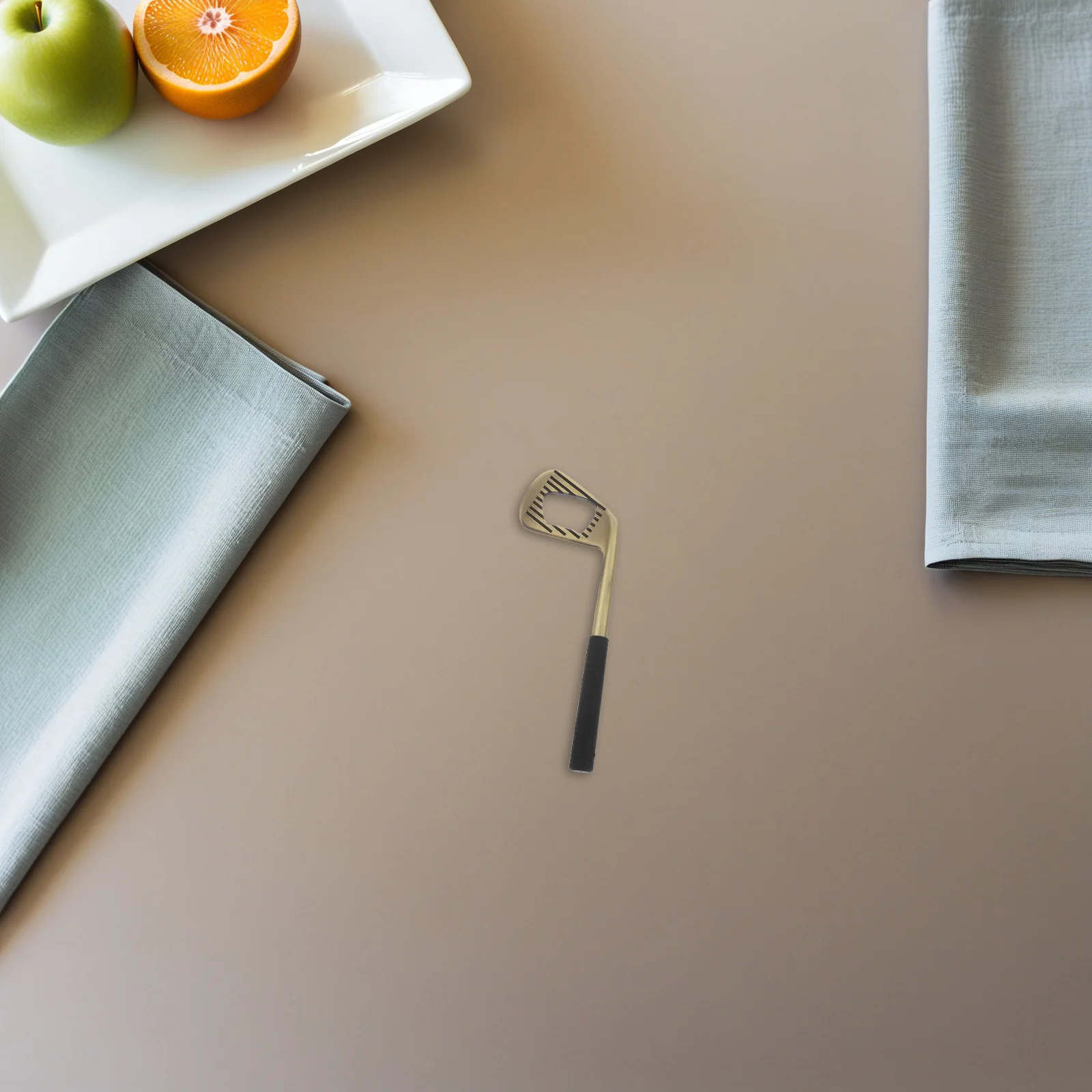 

2Pcs Golf Bottle Opener Club Shaped Metal Beer Opener for Party Bar Restaurant Decorative Bartender Wedding Favors Gift