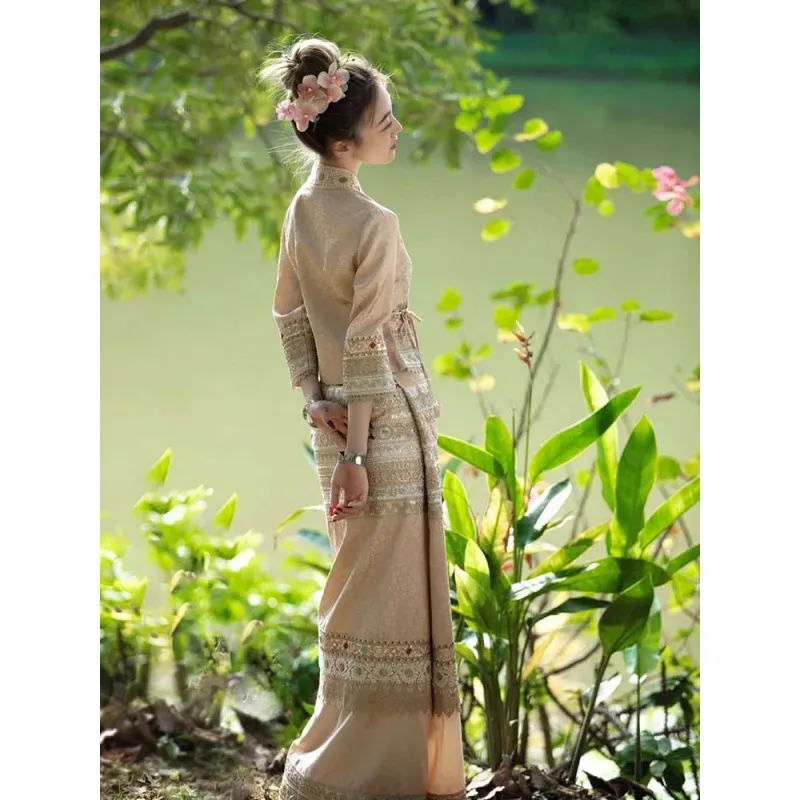 

az15The new small fresh Dai ethnic wind dress two sets