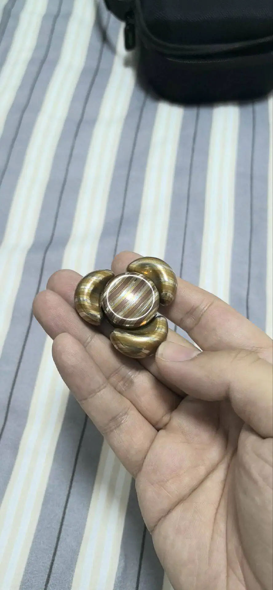 Used EDC YH Copper Horse Three Egg Gyro EDC Decompression Toy
