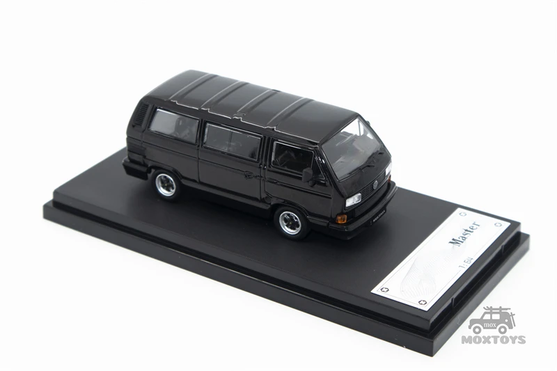 Master 1:64  B32&T3 Multivan Silver / Black Diecast Model Car