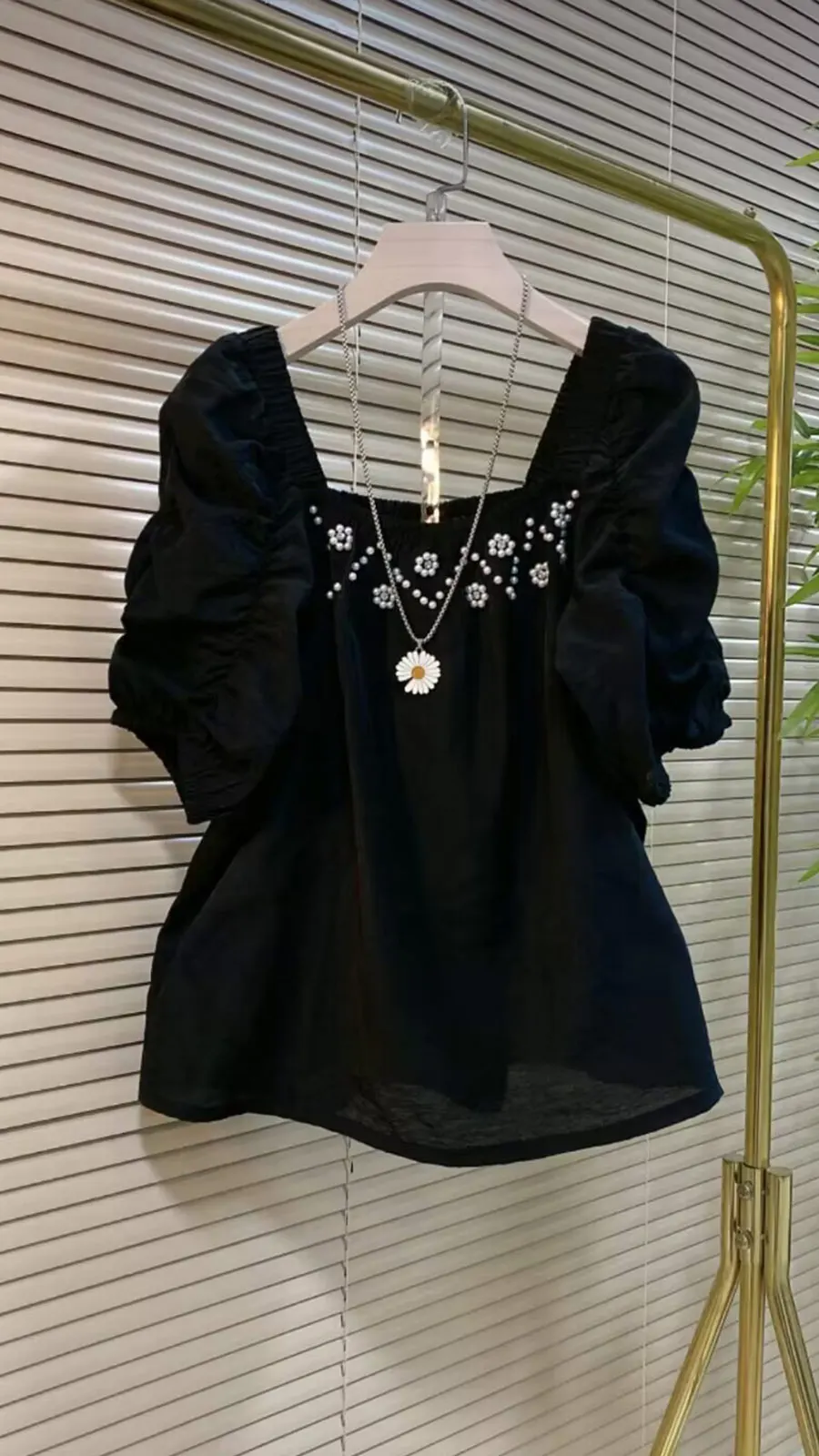 Plus Size 3XL-6XL Women New Design Solid Color Age Reduction Korean Version Summer Square Neck Bead Flower Short-sleeved T-shirt