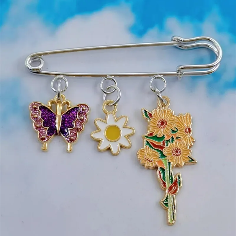 Butterfly enamel pin, butterfly flower pin, animal and plant jewelry gift can be selected