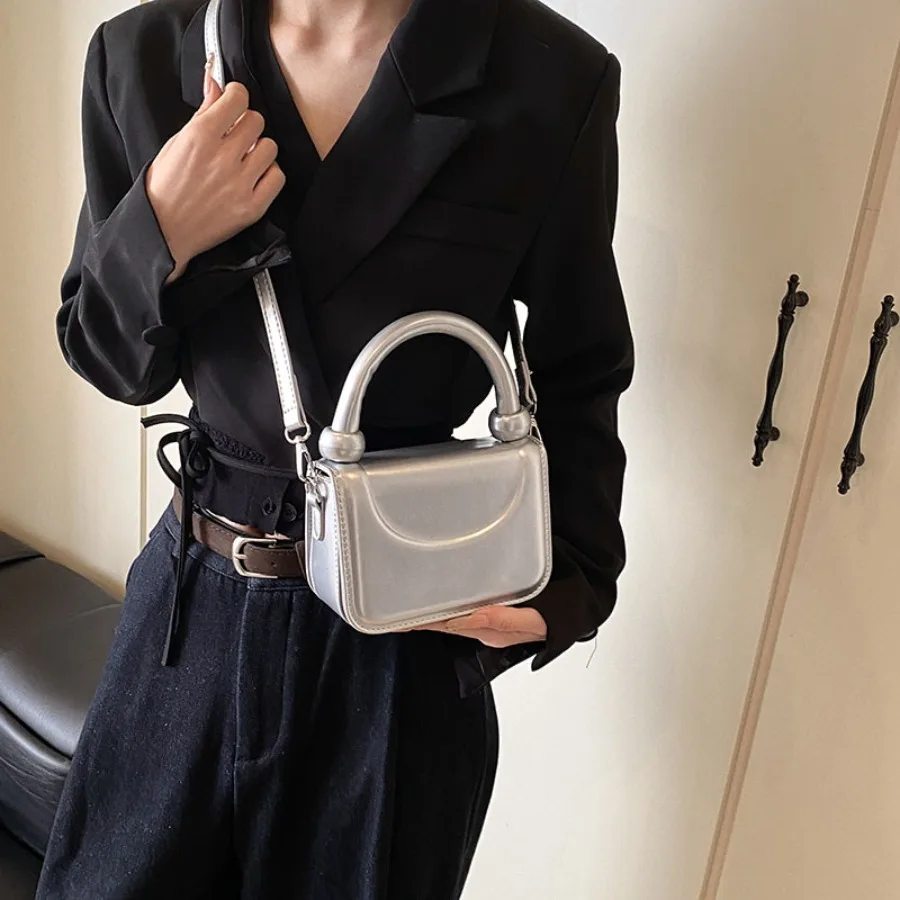 

Модная текстурированная простая простая универсальная сумка через плечо подмышками женская сумка через плечо маленькая квадратная сумка