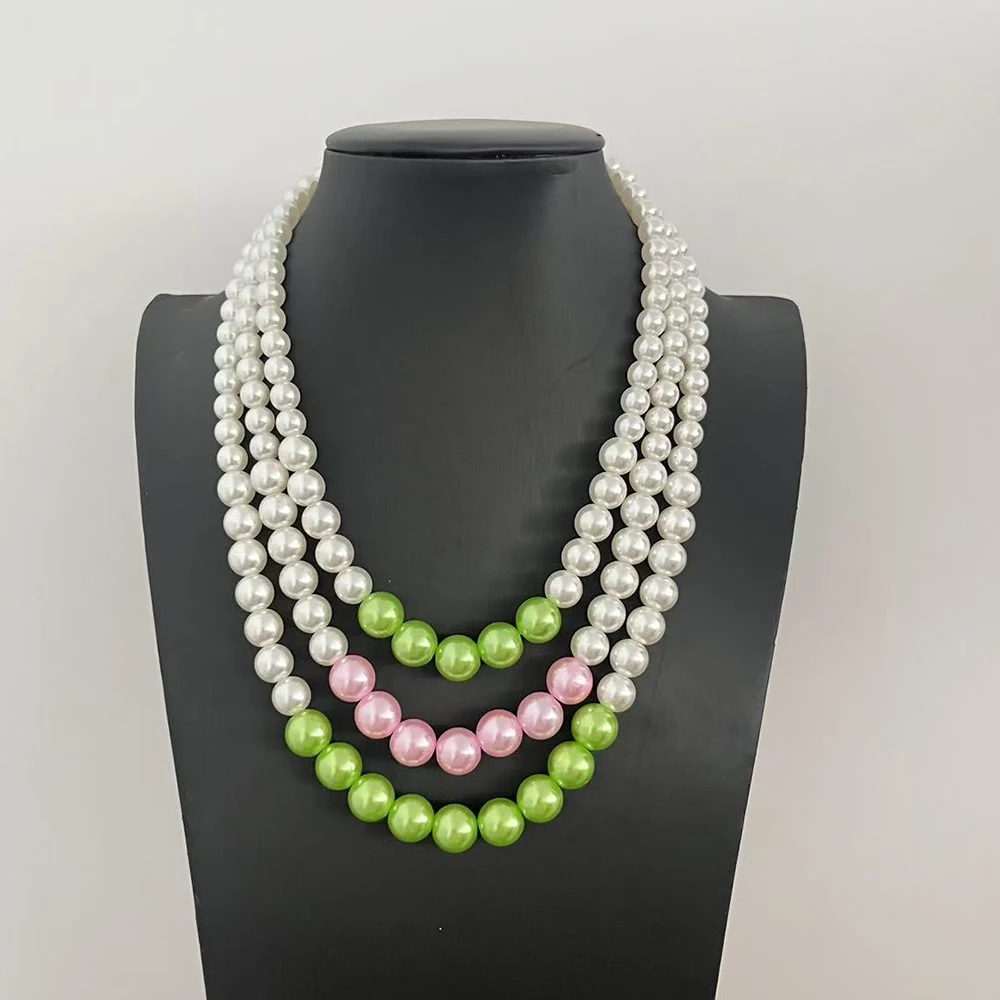 AKA قلادة بطبقات من اللؤلؤ الوردي والأخضر