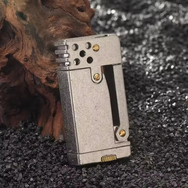 

Scimitar lighter windproof mechanical press automatic ignition retro lighter HY696