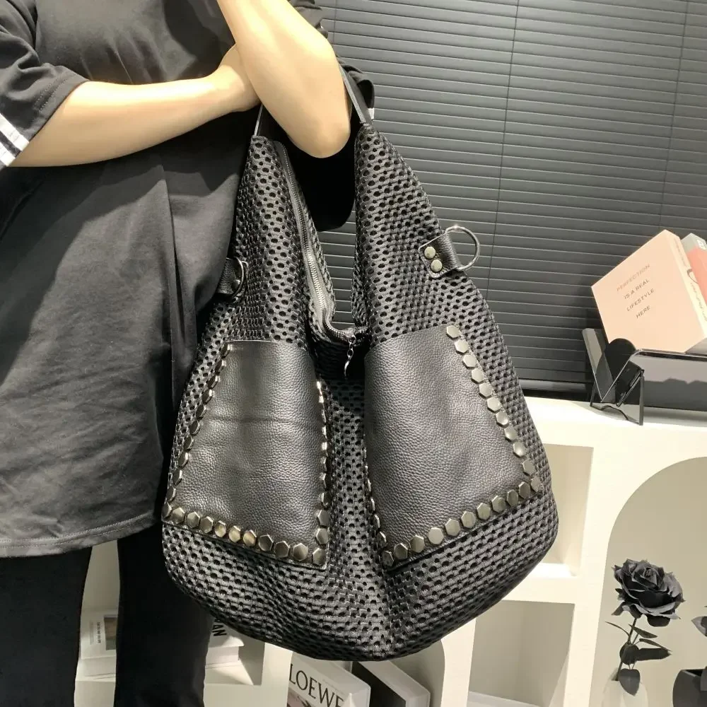 2024 Hot Sell New Retro Mesh Handbag, Large Capacity Shoulder Bag, Punk Style Rivet Stray Bag, Large Women\'s Bag Purses