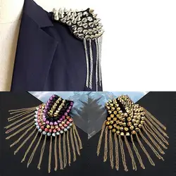 New Fashion 1 Pair Chain Tassel Rivet Shoulder Pad Brooch Punk Tassel Metal Epaulet For Women Men