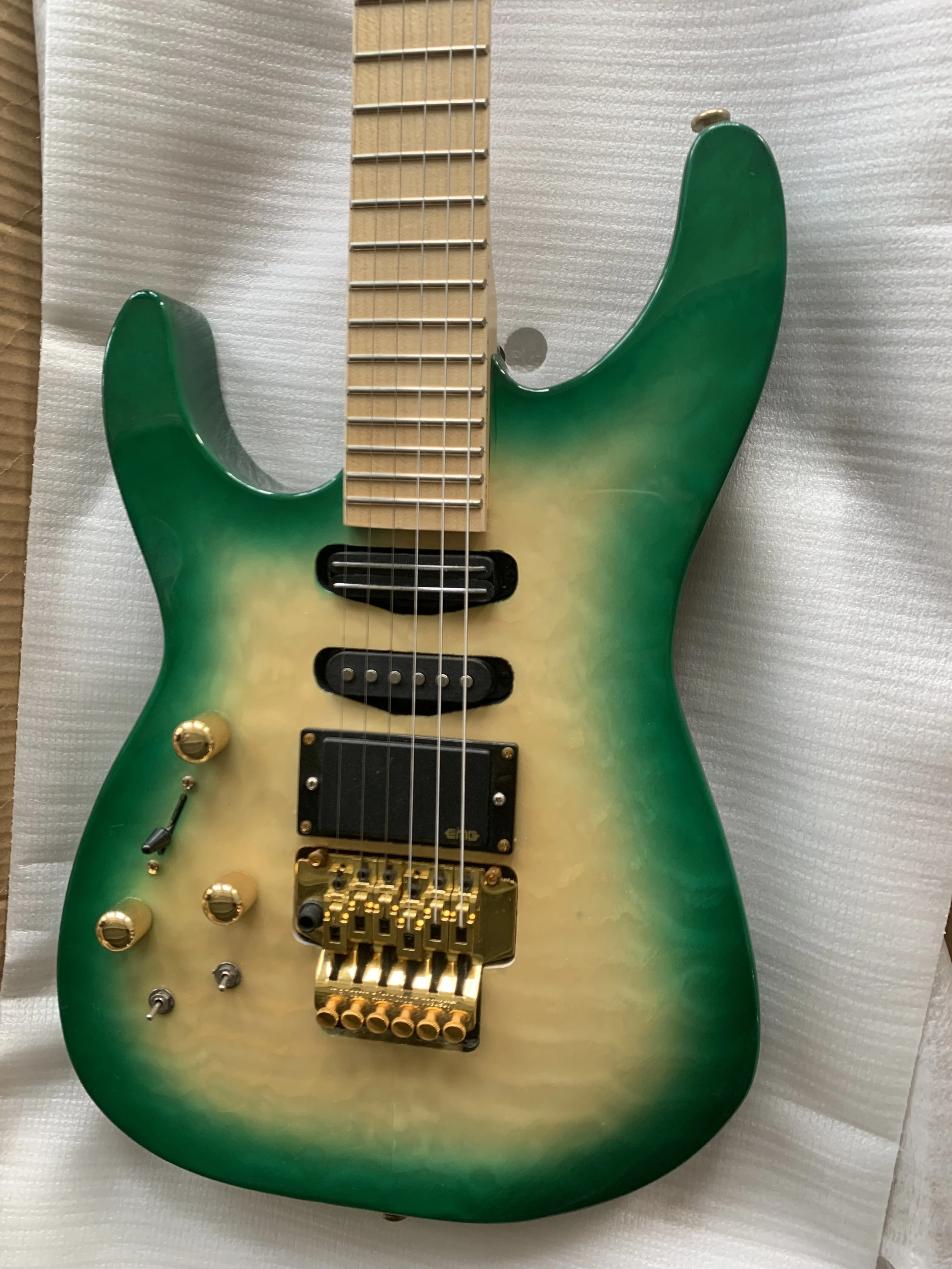 Left hand Jackson Guitar, clear flower with green edge, double rocker active pickup, gold accessories, free shipping (016)