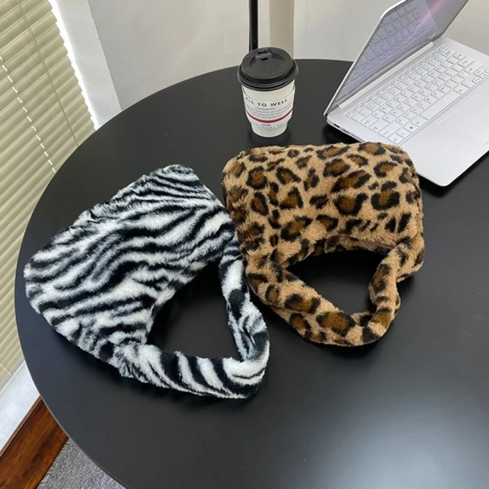 Storage Leopard Print Handbag Tote Bags Large Capacity Korean Underarm Bags Leopard/Stripe Flower Pattern Fluffy Storage Bag