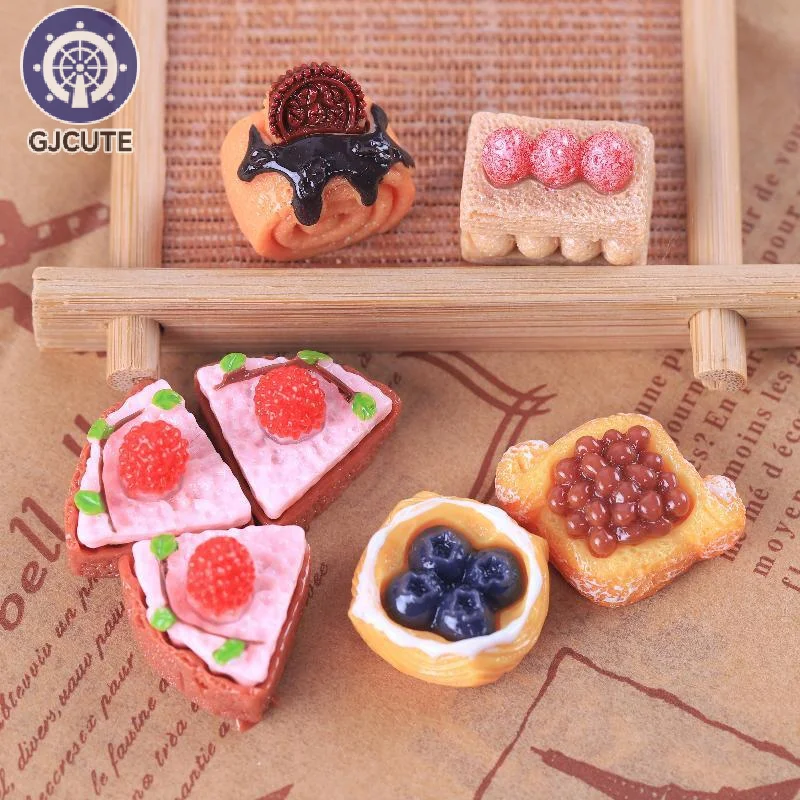 5Pcs 1/12 Dollhouse Simulation Cake Bread Set Dollhouse Miniature Kitchen Dessert Food Decoration Dolls House Accessories