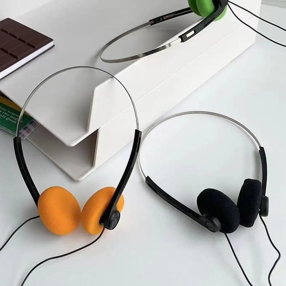 Écouteurs Stéréo Filaire 3,5 mm – Style Rétro Walkman – Portables et Compacts – Idéaux pour la Musique et les Accessoires Photo