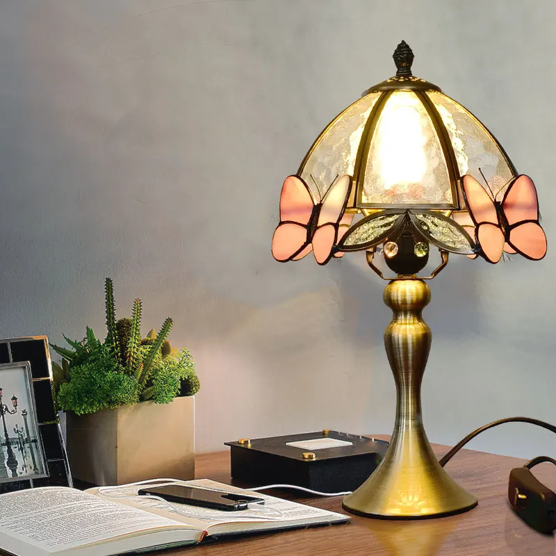 French Retro Style Table Lamp LED Butterfly Decoration Glass Lampshade Living Room Bar Bedroom Dining Hall Restaurant Desk Light