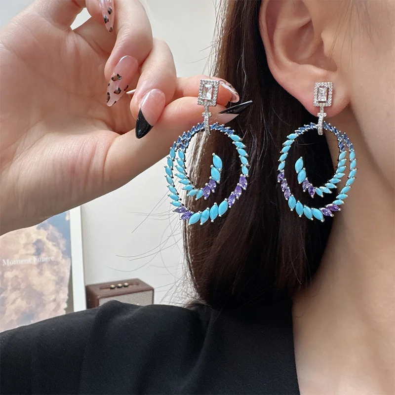 أقراط قطرة الماء الزركون المرصعة بالألماس على شكل خلفي هندسيًا 2025 #3