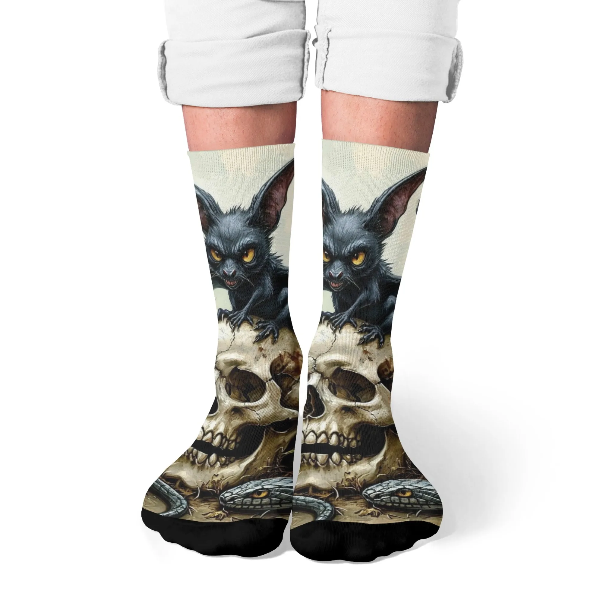 Herren-Crew-Socken im dunklen Stil mit Fledermaus-, Totenkopf- und Schlangenmustern, Gothic-Mode, unverzichtbar für ausgefallene Kleiderschränke und Subkulturen