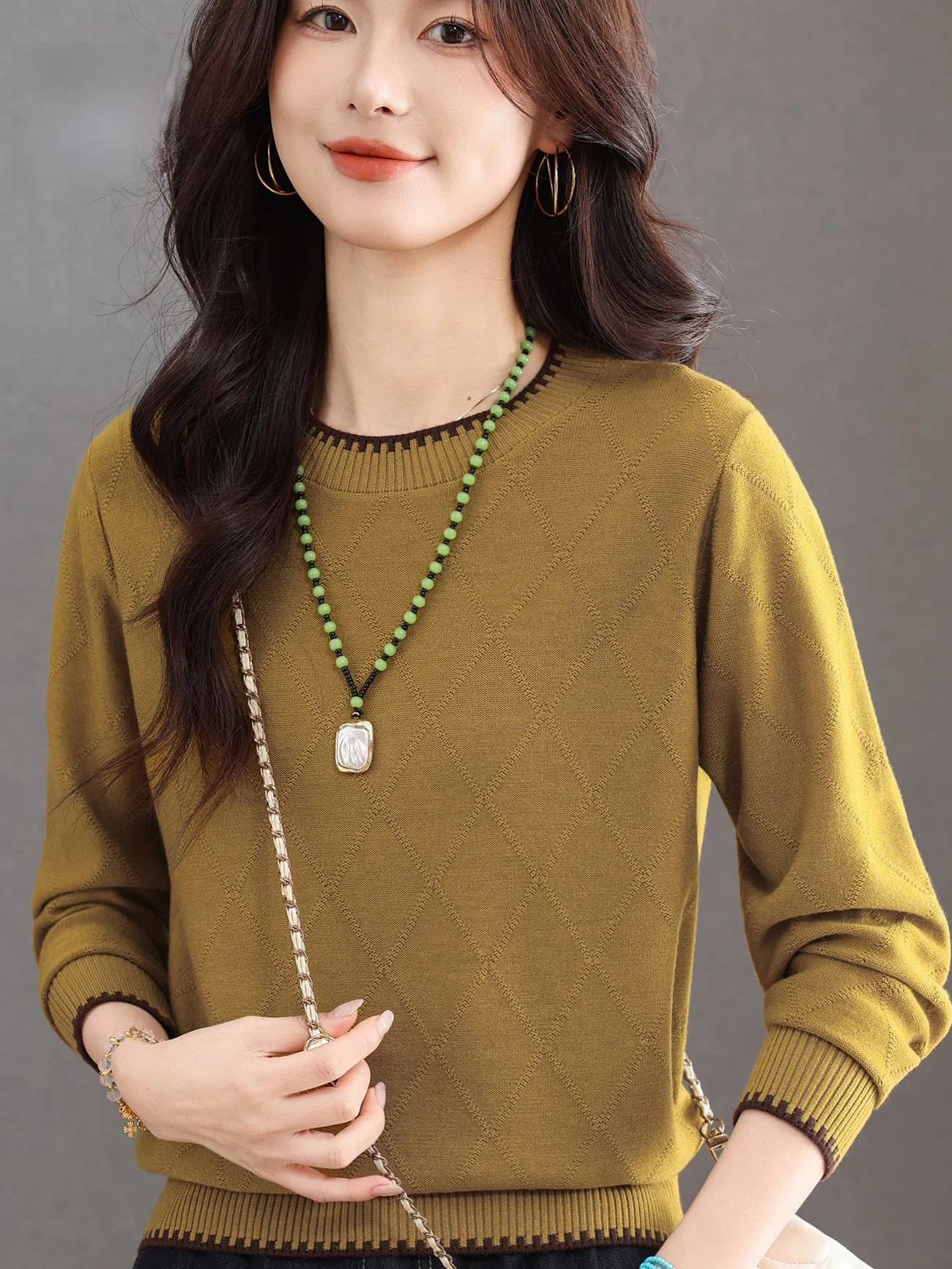 

Spring Autumn Thin Knitted round Ne Base irt Women's Loose Overhead Warm Top Faionable Loose Fit Comfortable Base Layer