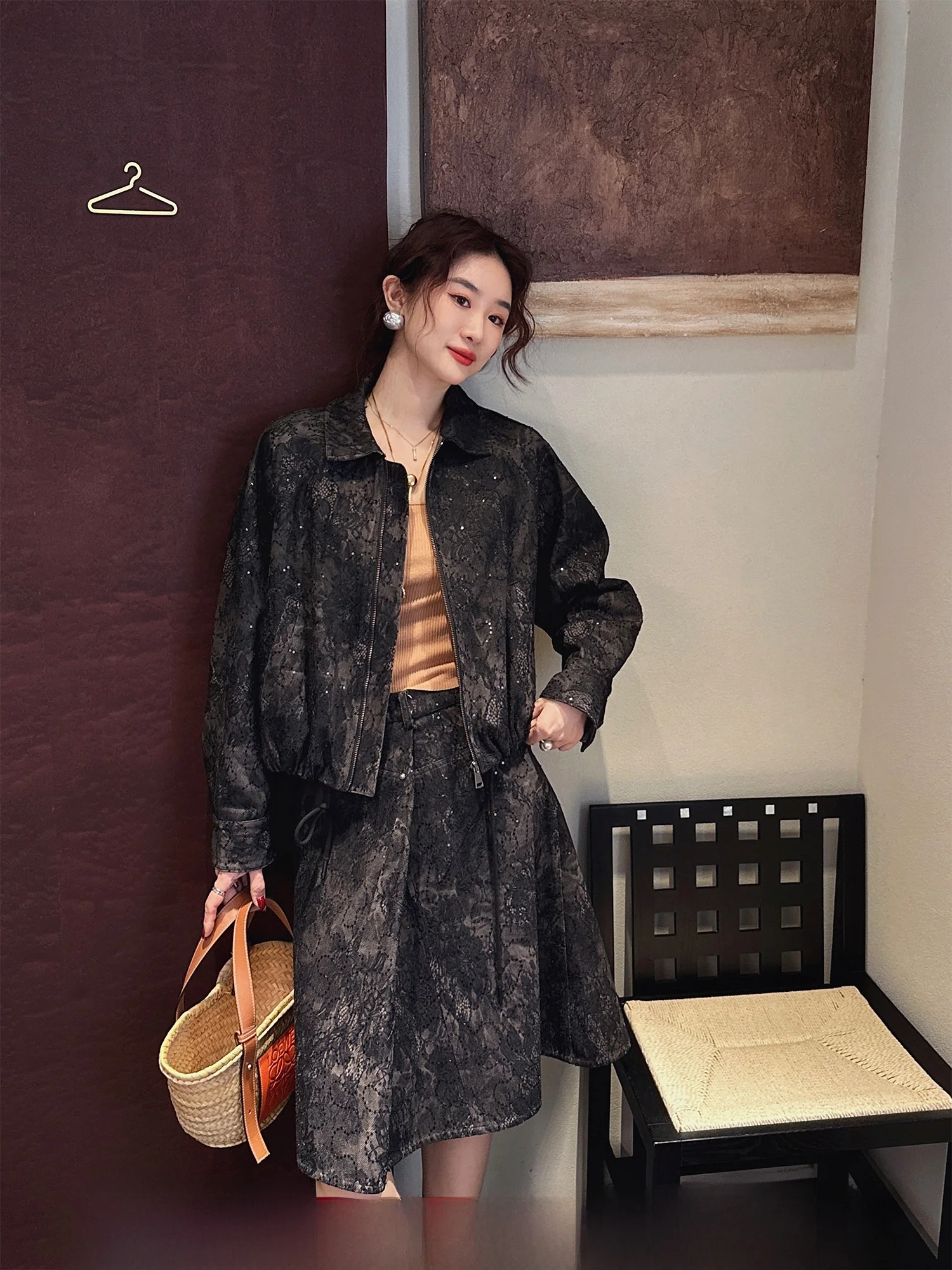 

Весенний комплект 2025 Sanji Bla Flower: Новинка, блестящее кружево, тяжелая вышивка, джинсовый костюм, женский модный ансамбль, хлопок, длинный рукав