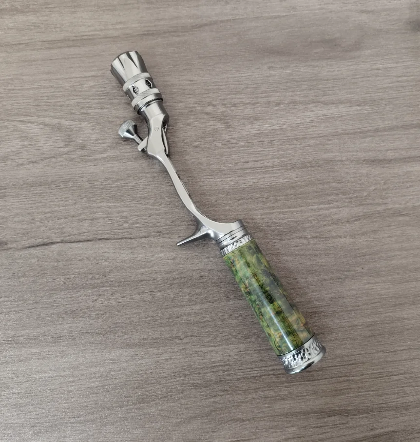 

CHUN DIAO ZHRE etro sinking handle drum wheel special grip micro horse mouth rod Luya stream glass fiber ejection rod