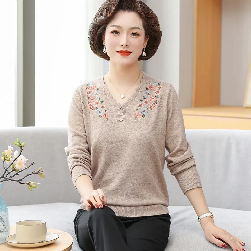 New Autumn Sweater Women Long-Sleeved Middle-aged Mother's Casual V-neck Knitted Sweater Bottom Pullovers Female Knitwear Tops