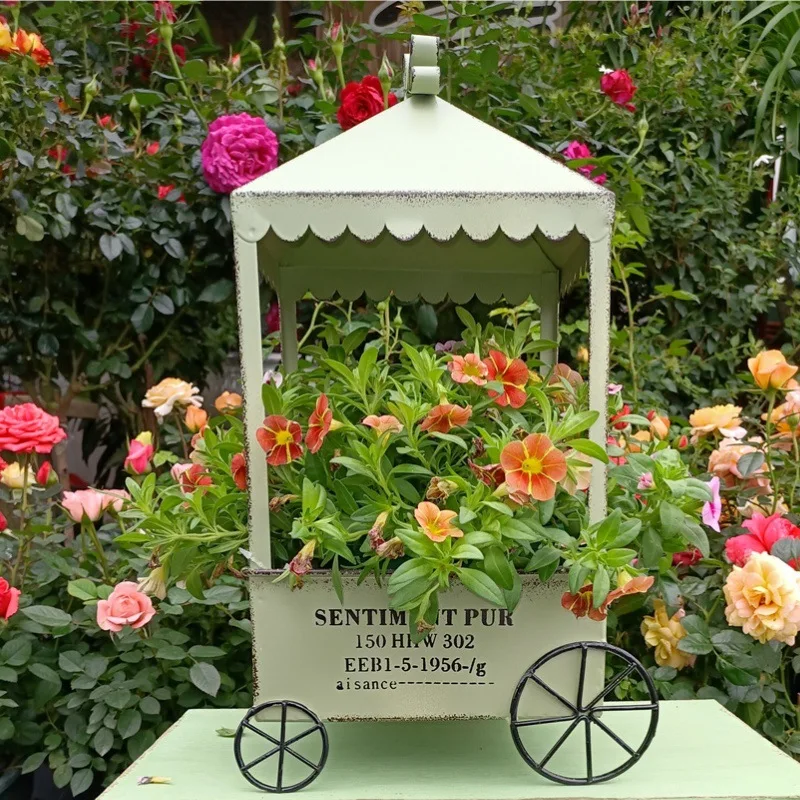Villa courtyard desktop retro and old four-wheeled float flower pot B & B balcony creative pot