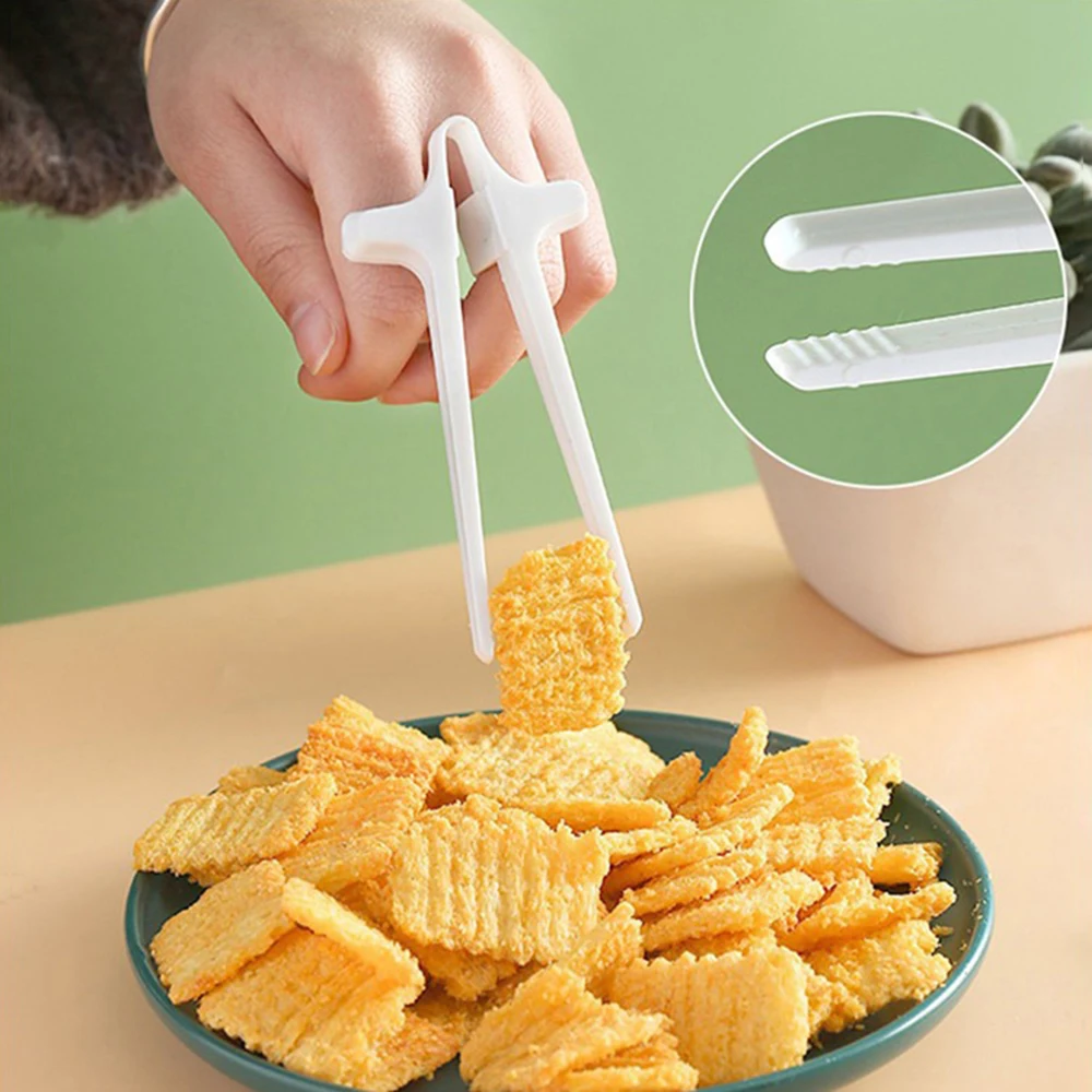 1PC Lazy Fingers Chopsticks Play Games Eat Snacks Clip Brush Video Without Dirty Hands Food Clip