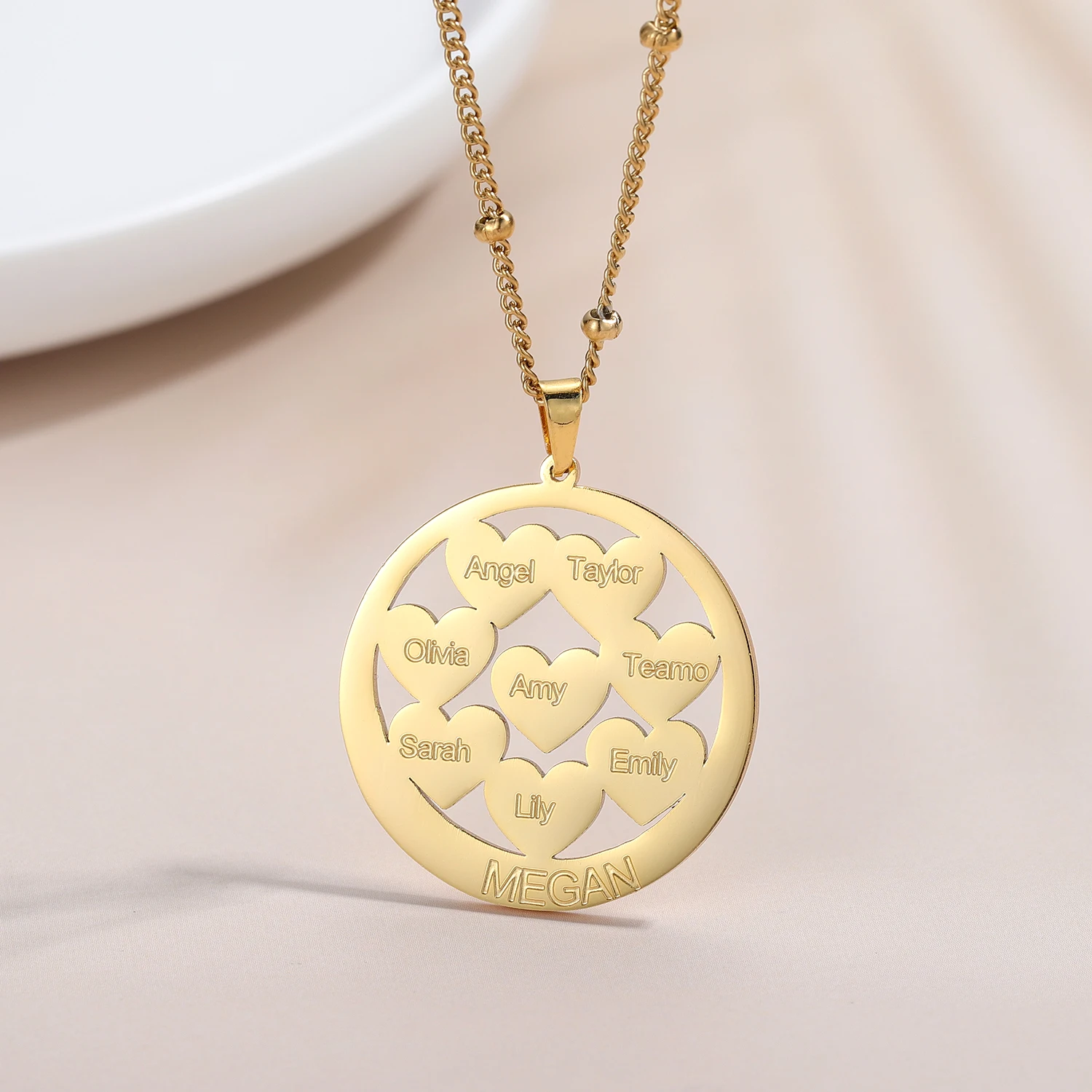 

Heart Shaped Multiple Names Gold Plated Personalized Custom Name Necklace Family Gift Customized Names Pendant Jewelry Mom Gift