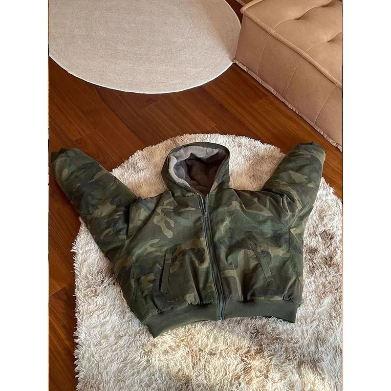 2025年冬スタイル ベルベットフード付き迷彩柄ショートブレッドコート コットンコート アメリカン個性派レトロ厚手暖かい綿コート