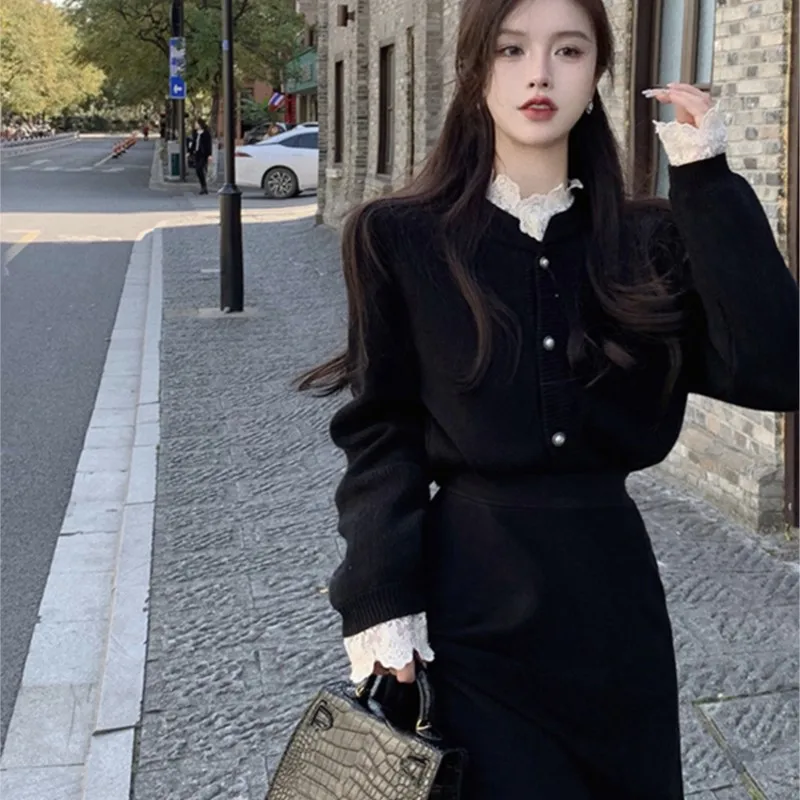 Hepburn Style Knitted Dress Women's Black Socks Two-Piece Suit