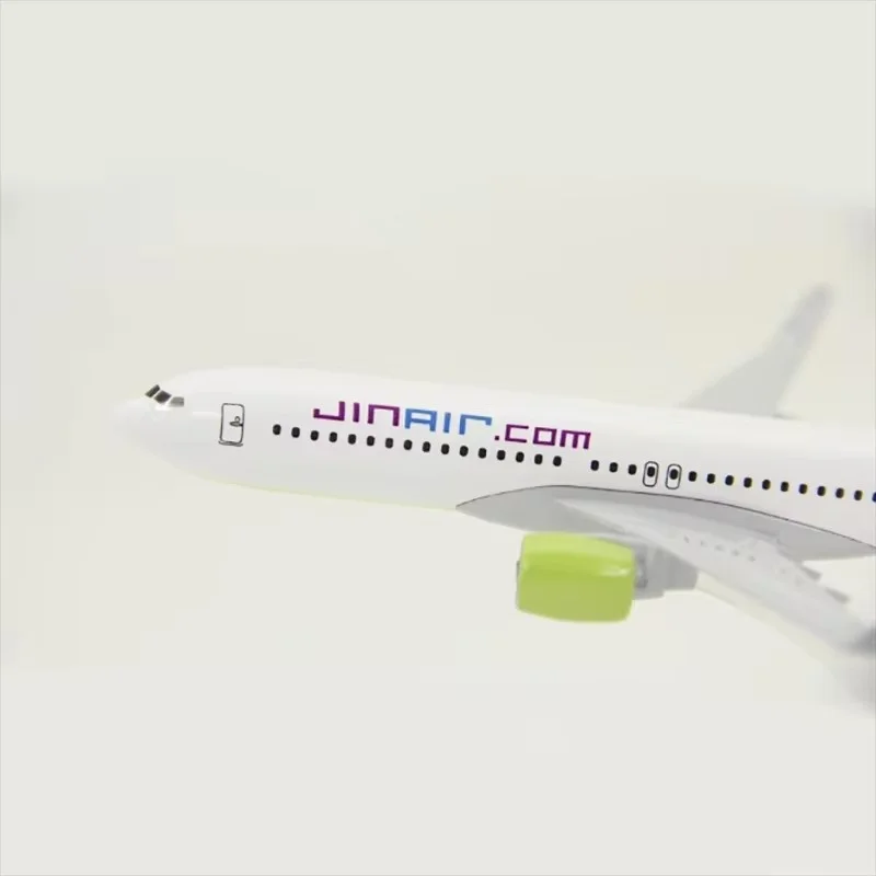 16 سنتيمتر طائرة B737-800 الخطوط الجوية الكورية جين الهواء سبيكة معدنية نموذج ثابت مع معدات الهبوط الركاب الطائرات ديكور المنزل