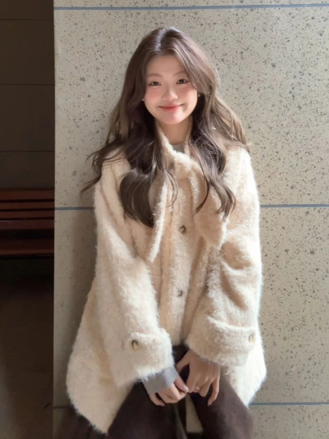 

Trendy Loose Midi Jaet Unique Sli Winter Outerwear Faionable Warm Gentle Sle Button Detail Long Sve round Ne