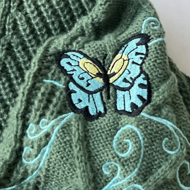 Cárdigan bordado de mariposa para mujer, Rebeca de punto con parche de letra verde oscuro, Tops suaves a la moda para Otoño e Invierno