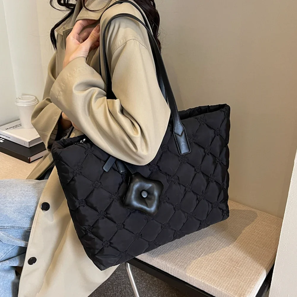 Women Work Tote Bag Stylish Quilted Puffer Tote Bag Trendy Bag Fashion All-Match Bag for Daily Office Use Solid Color Handbag