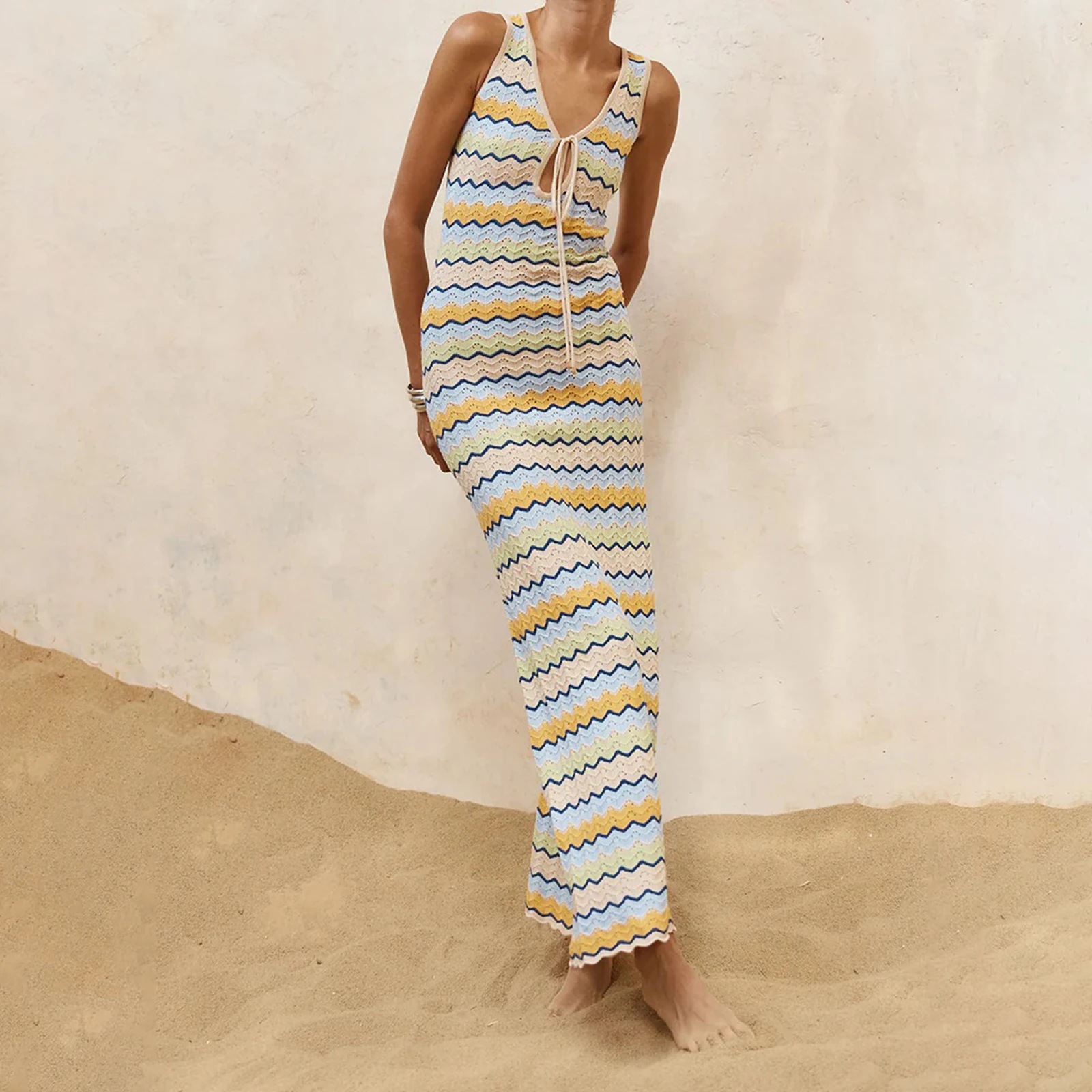 2025 Bohe Vestido longo feminino de malha patchwork de verão com estampa listrada sem mangas com amarração e decote em V slim fit vestido regata praia