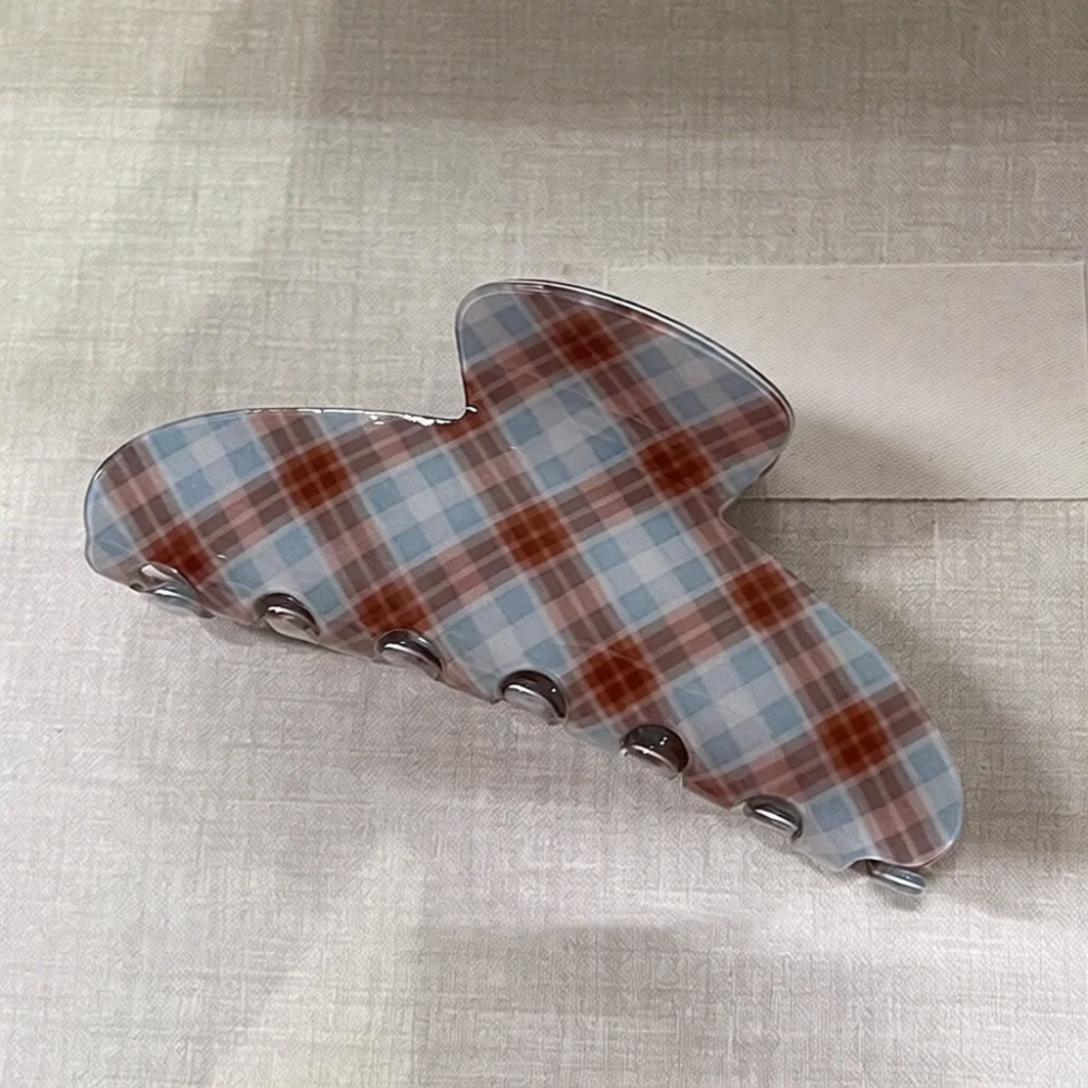 Vintage Wave Design Hair Claw Retro Large Shark Clip Thick Hair Styling Accessory Elegant Matte Resin Ponytail Holder Clips