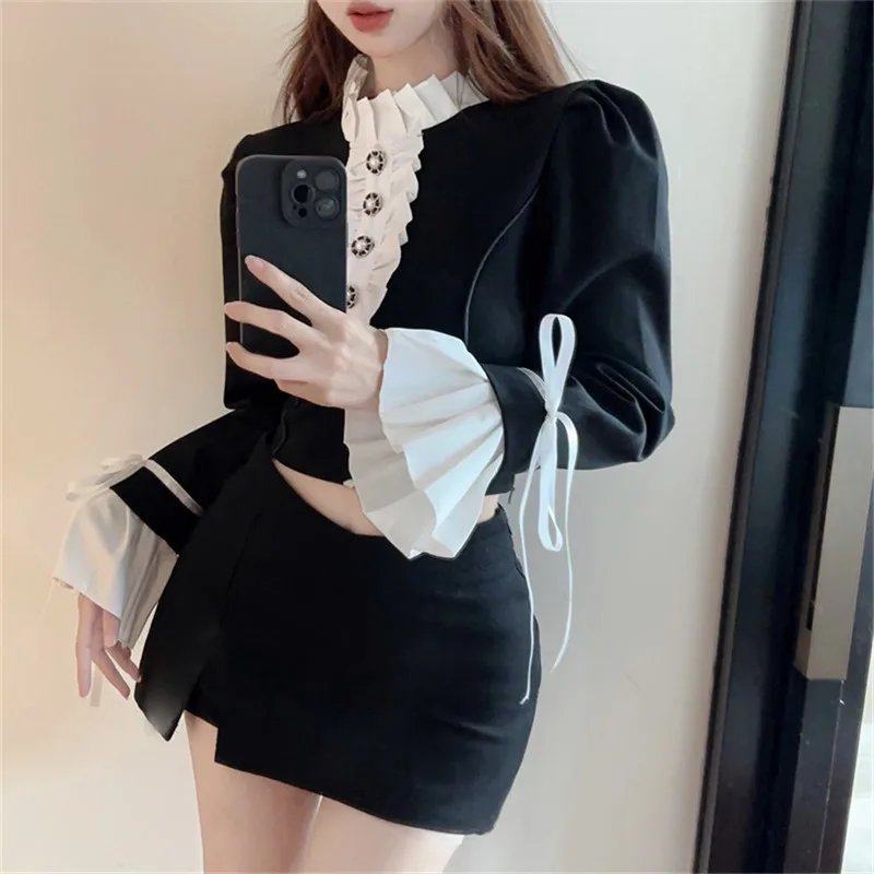 

Hepburn Style 2024 Fall Fashion Black Shirt French Women Flare Sleeve short Top Long Sleeve Retro Ruffles Neck patchwork Blouse