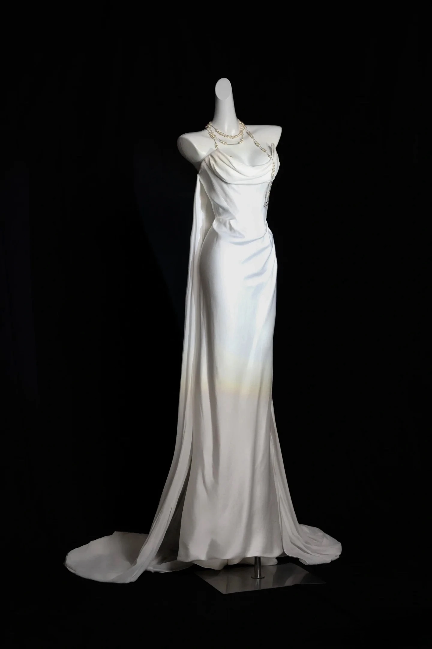 Modern Elegant White Wedding Dress Mermaid Hanging Neckline Sliming Long Trailing Greek Goddess Ladies Parties Evening Dinners