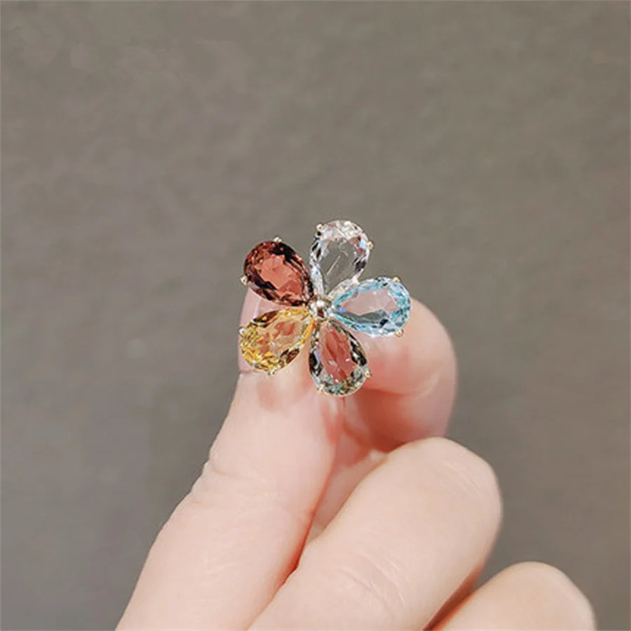 Rinhoo Shining Crystal Flower Brooches For Women Colorful Zircon Flower Lapel Pins Small Animal Rabbit Butterfly Badge Jewelry