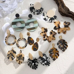 AENSOA Vintage Leopard Print Acrylic Drop Earrings for Women Unique Leaf Shaped Geometric Dangle Earrings Jewelry
