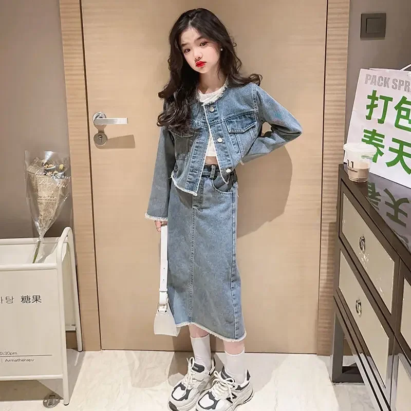 Girls Spring Suit 2023 New Fashionable Mid Big Childrens Fashion Spring and Autumn Girls Denim Skirt Two Piece Fashion Set