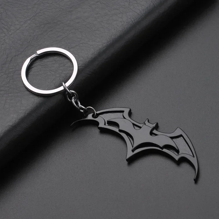 9cm DC Batman brelok rysunek ciemny rycerz wznosi peryferia Model kolekcjonerski Manga lalki brelok urodzinowy dla dzieci zabawki prezentowe