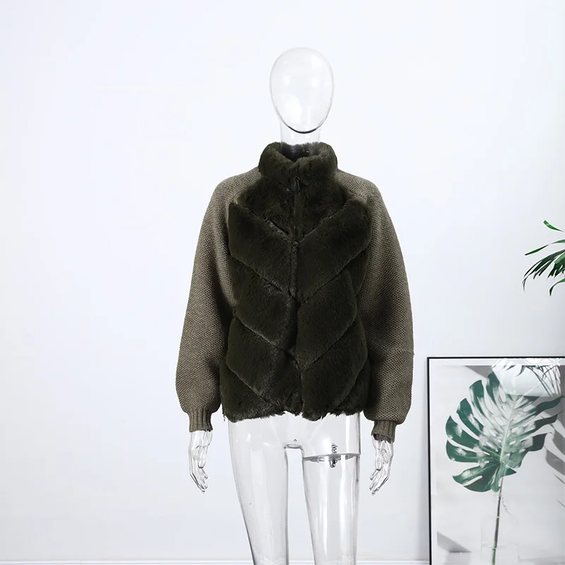 

Women Elegant Artificial Fur Patchwork Jacket Trendy Mature Lady Thick Warm Coat 2025 New Autumn Winter Casual Commute Clothes