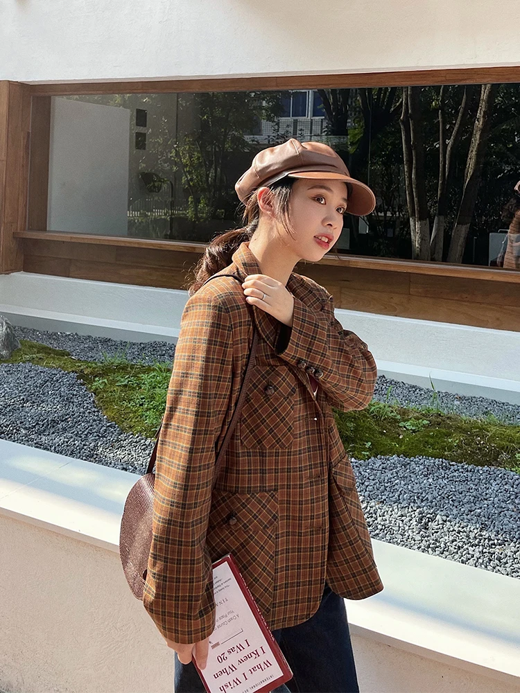 

Casual Plaid Suit Jaet Women's Briti Sle Vintage Cheered Outerwear Loose Fit Button Detailing Long Sve Regular Length
