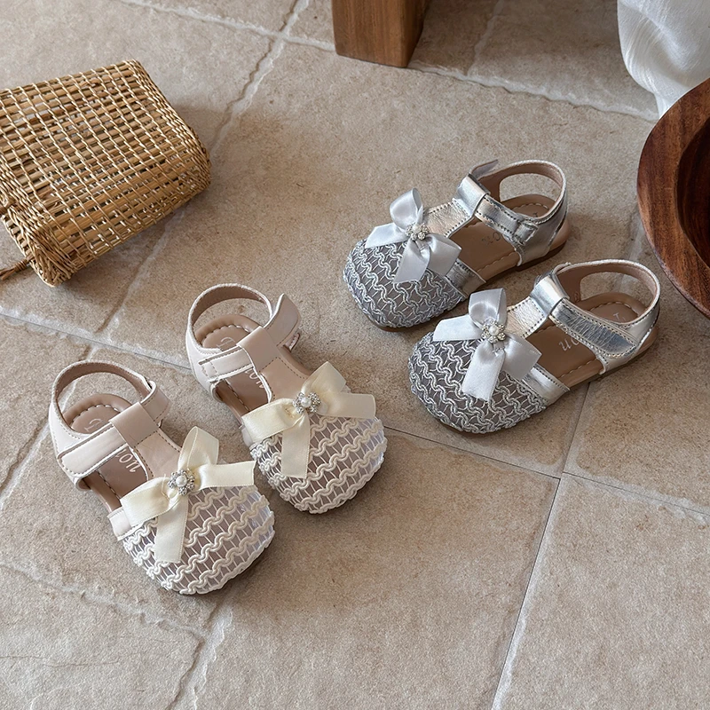 

Summer 2026 Girls' Mesh Breathable Sandals with Cute Bow Korean Style Princess Shoes for Children Soft Sole Children's Shoes