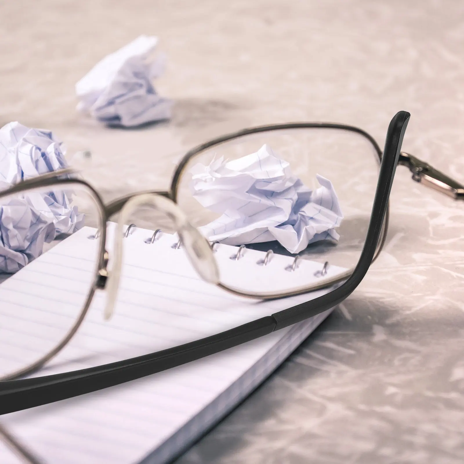 

1Set Glasses Arm Legs Replacement Skin-Friendly Non-Slip Design Comfortable Fit for Eyeglasses Sunglasses Reading Glasses