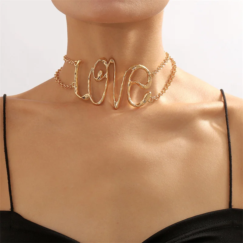 Vintage Luxury Irregular Letter Choker Necklace For Women Lady Personalized Hollow Geometric Metal Necklaces Punk Brand Jewelry