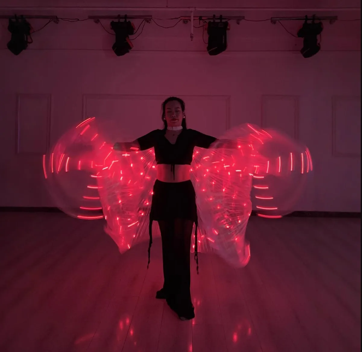 Ali di danza del ventre a LED Isis Ali di farfalla a LED colorate con bastoncini telescopici Spettacolo di costumi luminosi